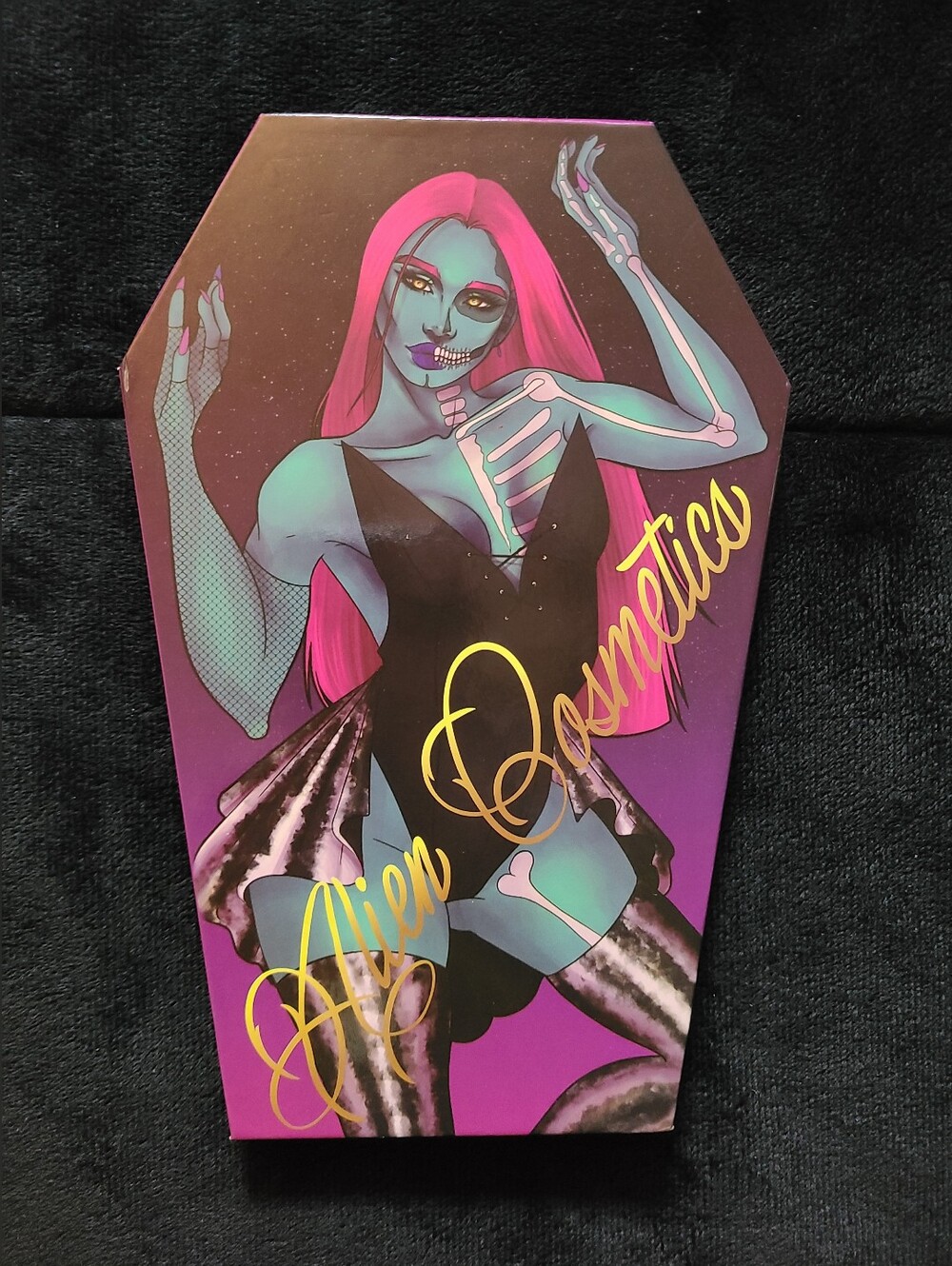 Alien/Unearthly Cosmetics Coffin Shaped Magnetic Palette + Bundled Singles